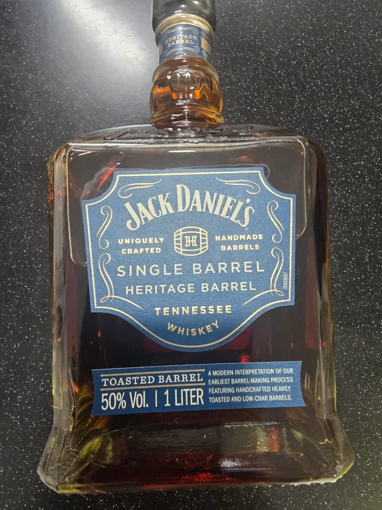 잭다니엘 헤리티지 (Jack Daniel's Single Barrel Heritage Barrel) - 면세점 전용으로 만나는 50도 버번 위스키 - 사진 1